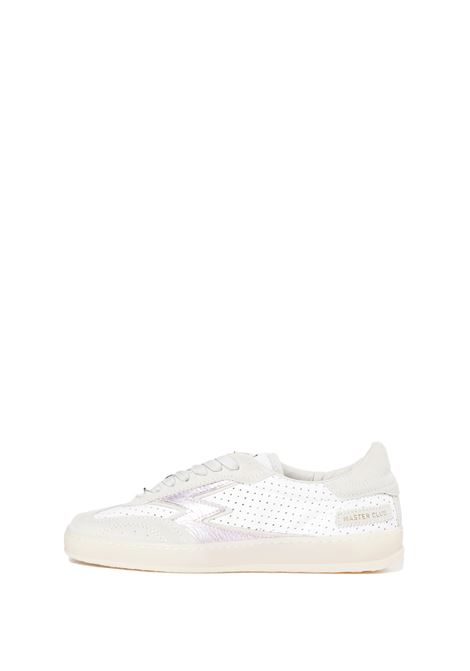 Sneaker made in Italy in pelle bianca con dettaglio Pink MOACONCEPT | Scarpe | MG581P/L